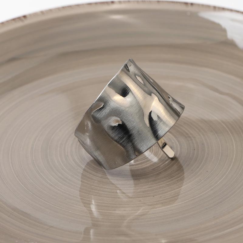 2025 Koreansk Metall Texturerad Hårnålsklämma för Låga Hästsvansar - Högkvalitativ Damhåraccessoar