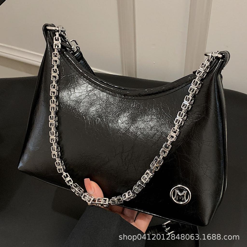 Temperament chain underarm bag women's 2025 new retro simple hand shoulder bag commuter messenger bag tide