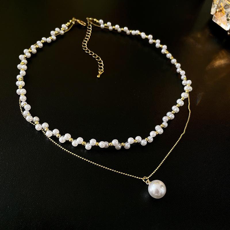 Double-layer stacked fashion imitation pearl geometric necklace French sweet temperament collarbone chain design