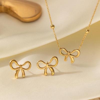Elegant Titanium Steel Bow Necklace - Luxury Clavicle Chain for Women