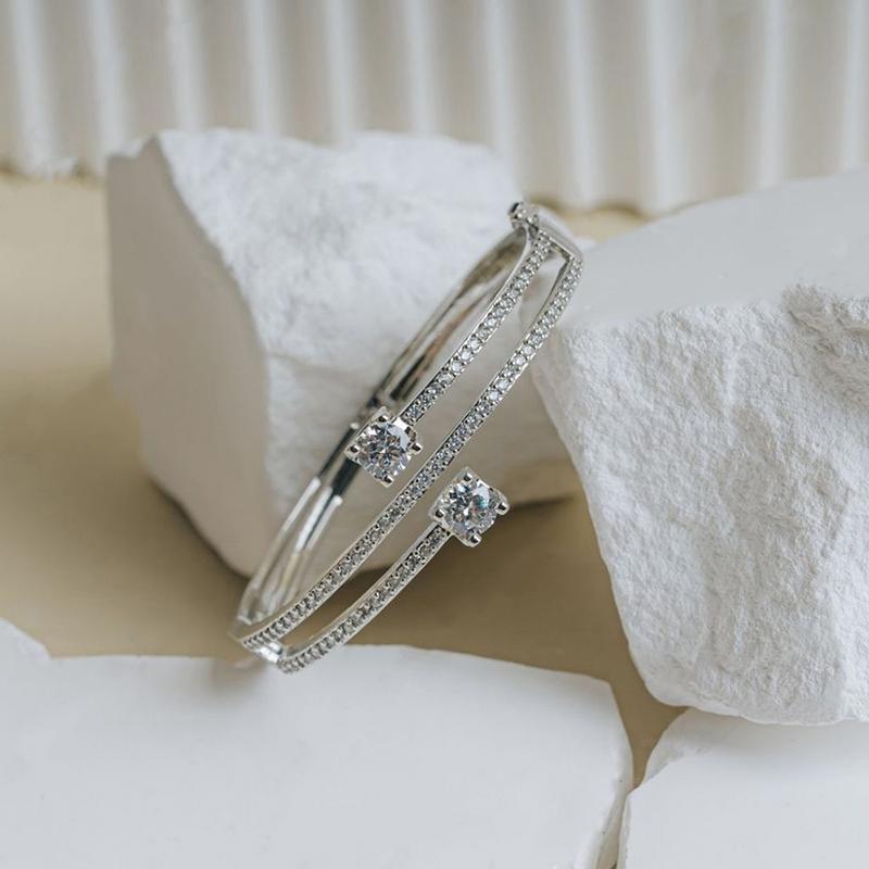 

Huitan Women Bangles Copper Color/Gold Color Inlaid Shining CZ Female Wedding Party Accessories Elegant Trendy Zircon for Daily