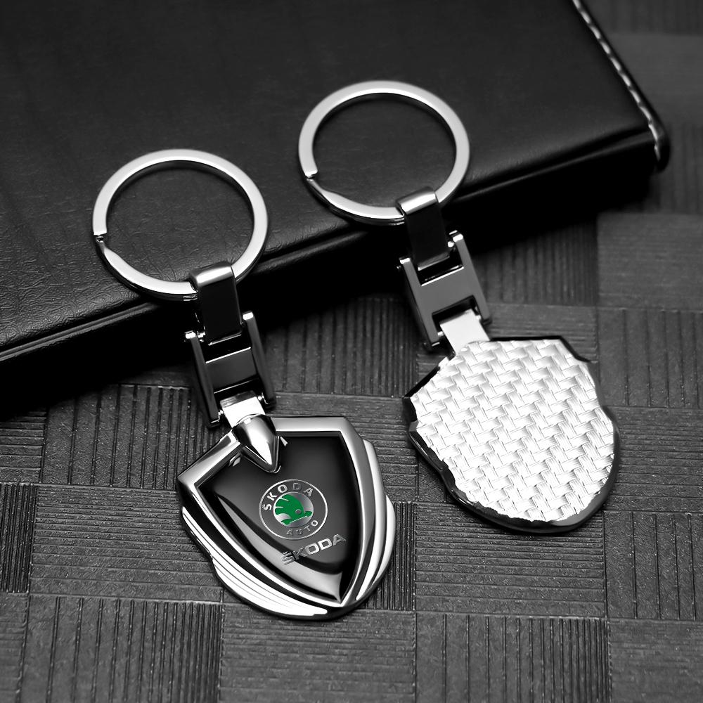 TTJJ2 1/2Pcs Metal Alloy Logo Car Keychain For Skoda Octavia Mk3 Fabia 2 Superb 3u 2 Kamiq Kodiaq VRS Rapid Key Chain Keyrings Gifts