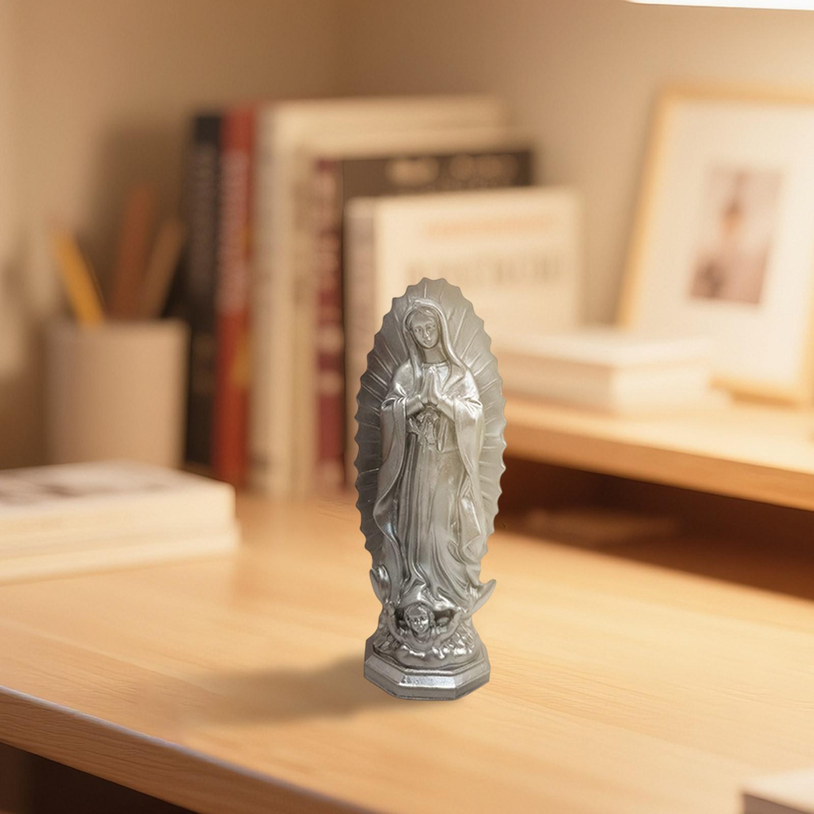 

Классические фигурки, украшения, предметы интерьера, изделия из смолы One Size