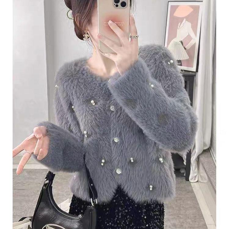 

Женский осенне-зимний свободный вязаный кардиган с жемчужными пуговицами и искусственным мехом норки one size [80-120]