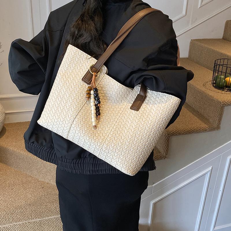 Large-capacity Bags Women's Autumn and Winter Versatile 2025 New Casual Shoulder Bags Are Popular This Year, Textured Commuter Tote Bags