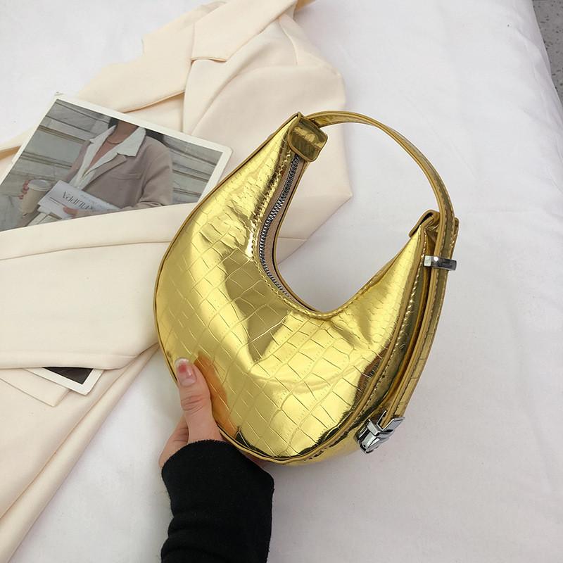 

Trendy Small Shell Shape Bag With Chic Car Line Details For Casual Daily Outfits золотий