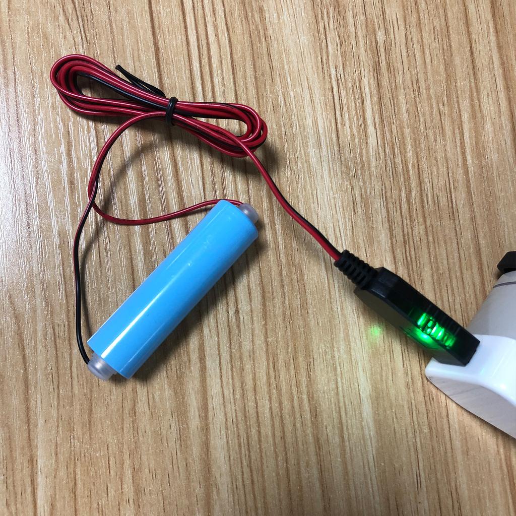 Magnetisches USB-Ladekabel für 3,7V 14500 16340 26650 Akkus Wiederaufladbares Akku-Ladekabel mit Typ-C-Adapter