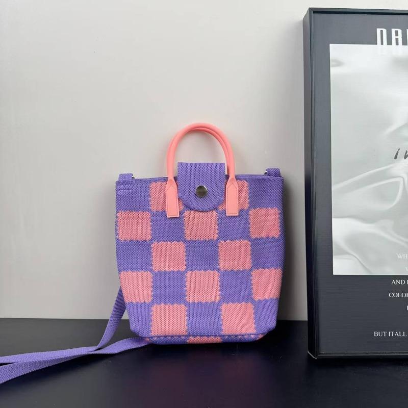 Premium new cute cartoon knitted mobile phone bag adjustable messenger handbag niche versatile dopamine bag