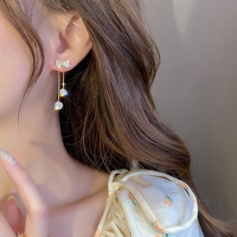 Neue Gold Farbe Shiny Bowknot Quaste Stud Ohrringe Für Frauen Exquisite Strass Bogen Baumeln Ohrringe Mädchen Schmuck Freunde Geschenk