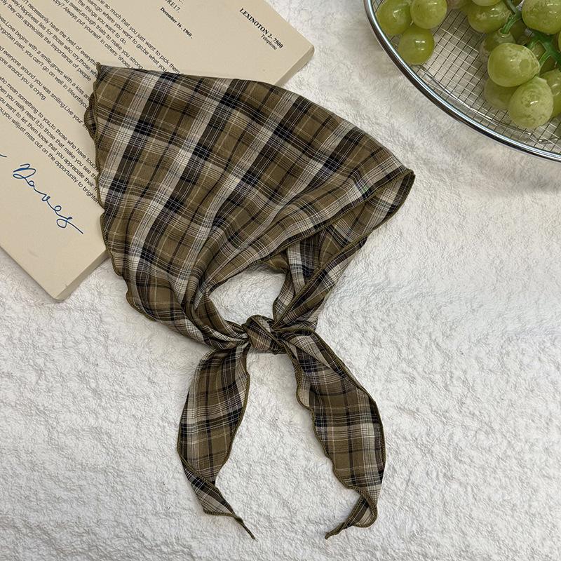 New retro versatile plaid triangle scarf, headscarf, silk scarf for women's light and thin neck protection and waist multi-purpose scarf