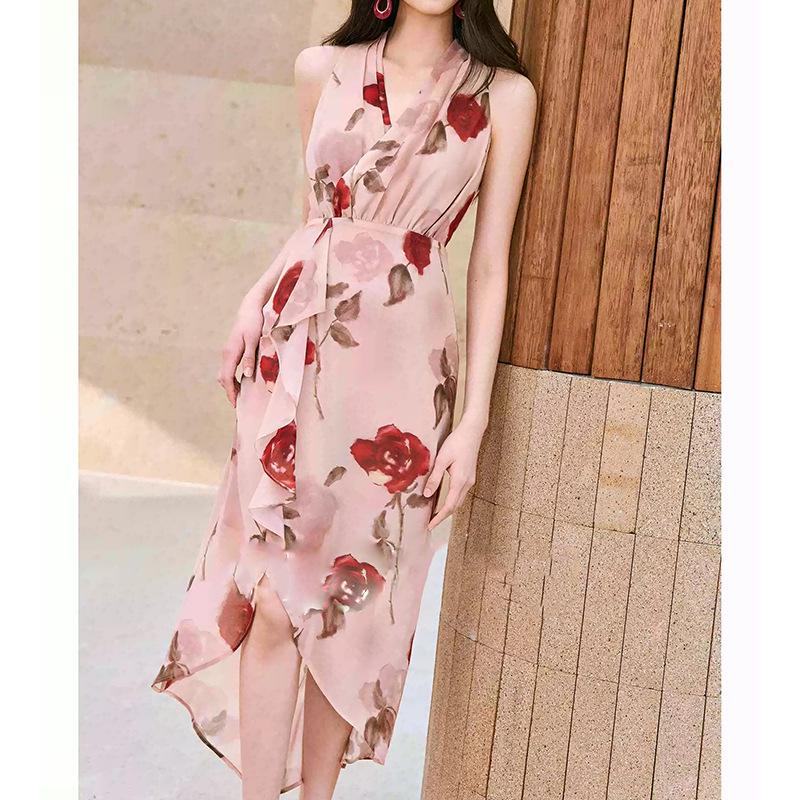 

Soft Light Silk Rose Print Chiffon Dress: V-Neck, Cinched Waist, Sleeveless with Slit (2026) Large абрикосовый/розовый