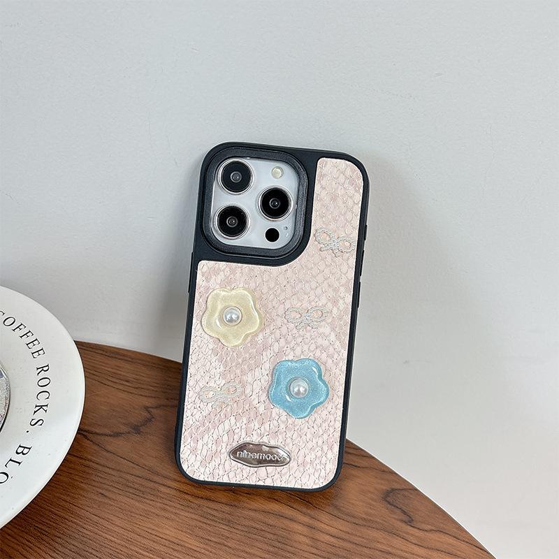 Three-dimensional Flower Pearl Bow Tie Mobile Phone Case for IPhone17proamx Snakeskin Pattern for Apple 16 High-end 15