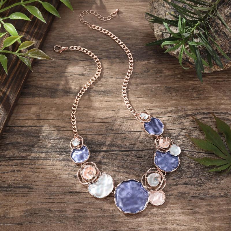 Colored Paint Oil Rose Flower Necklace - Geometric Hollowed-out Rose Flower Ladies' High-end Spring Color Neck Chain