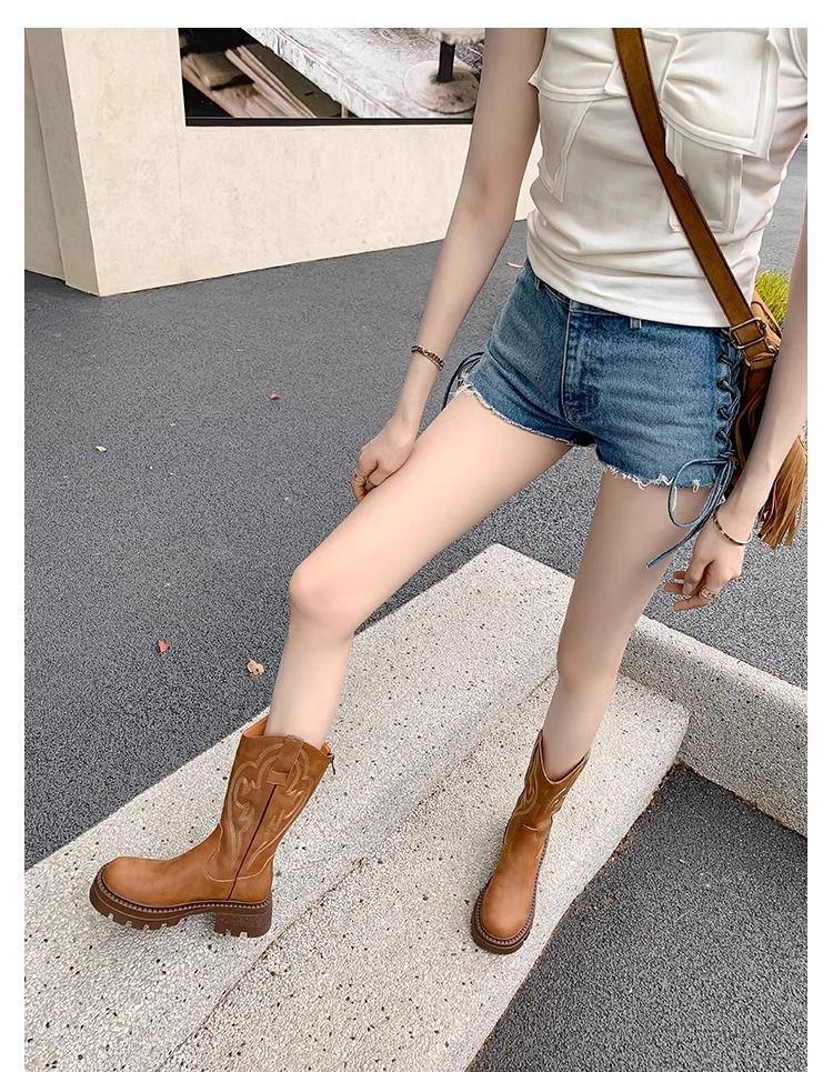 Retro Soft Leather Thick Sole Western Cowboy Mid-Calf Boots for Women, Autumn/Winter Martin Style