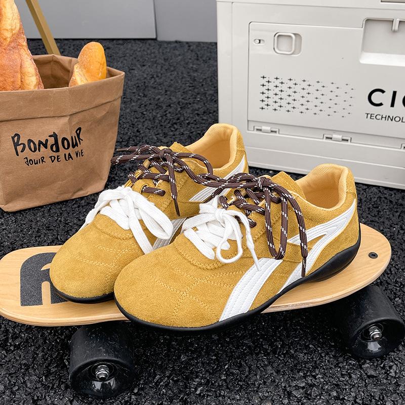 Flat bottom, light mouth, light and comfortable retro style casual running sports shoes 2025 spring and autumn new German training shoes Forr