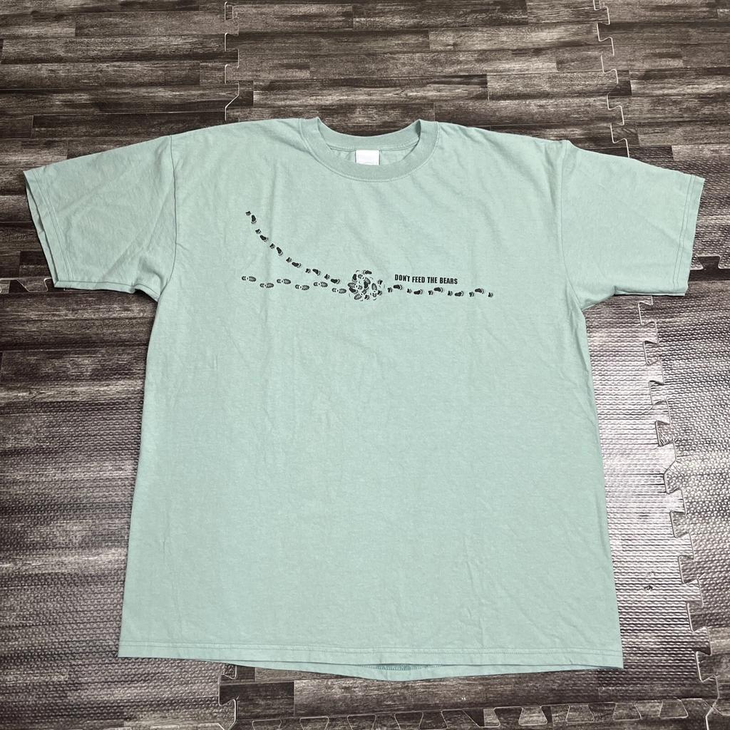 Vintage Don’t Feed The Bears Graphic Tshirt Paw Prints Humor XL Blue VTG Nature