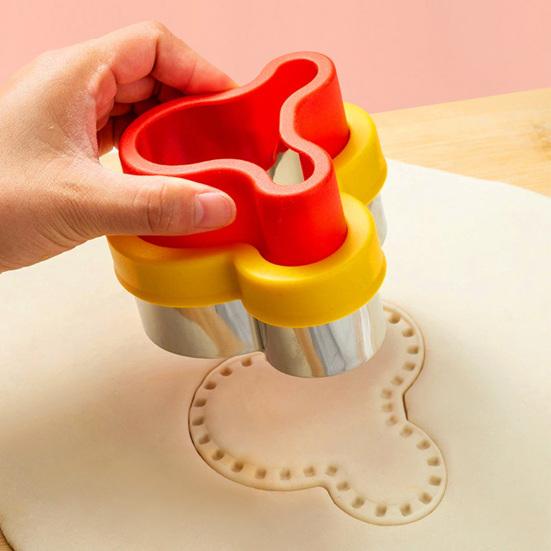 Stainless Steel Sandwich Maker Mold Cute Heart Star Round Dinosaur Shaped Baking Cookies Slicer Tool Toast Bread