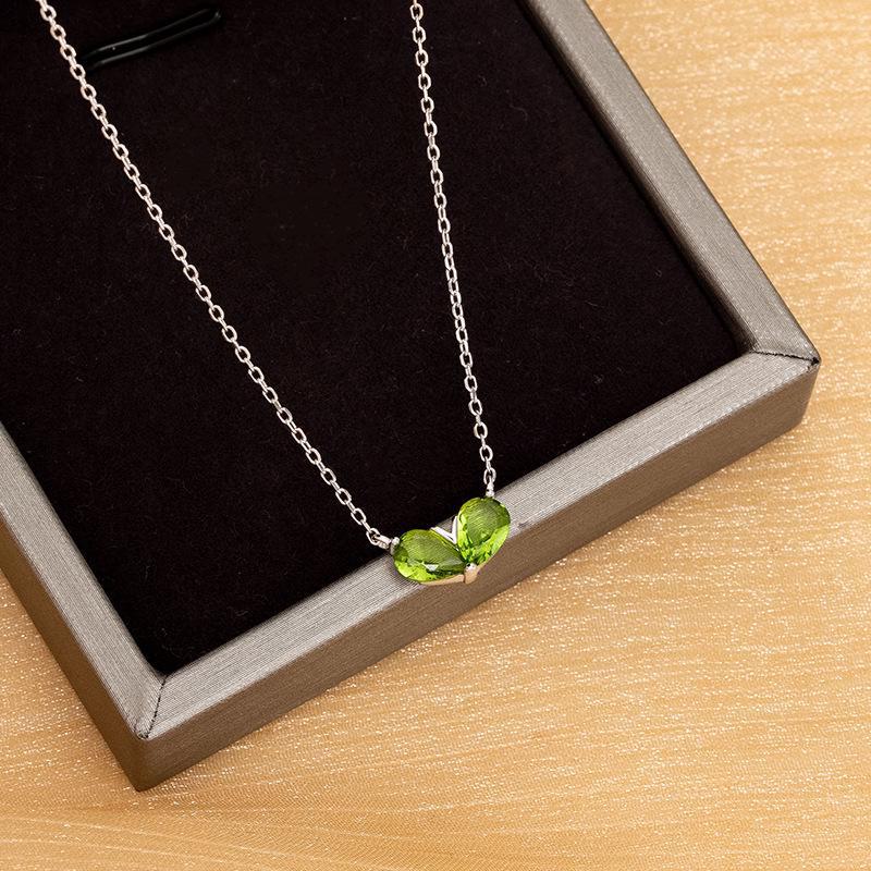 

Ожерелье с подвеской в виде зеленого сердца Banyan Tree из серебра 925 пробы — простой дизайн в стиле «лес» для женщин. NS766 белый