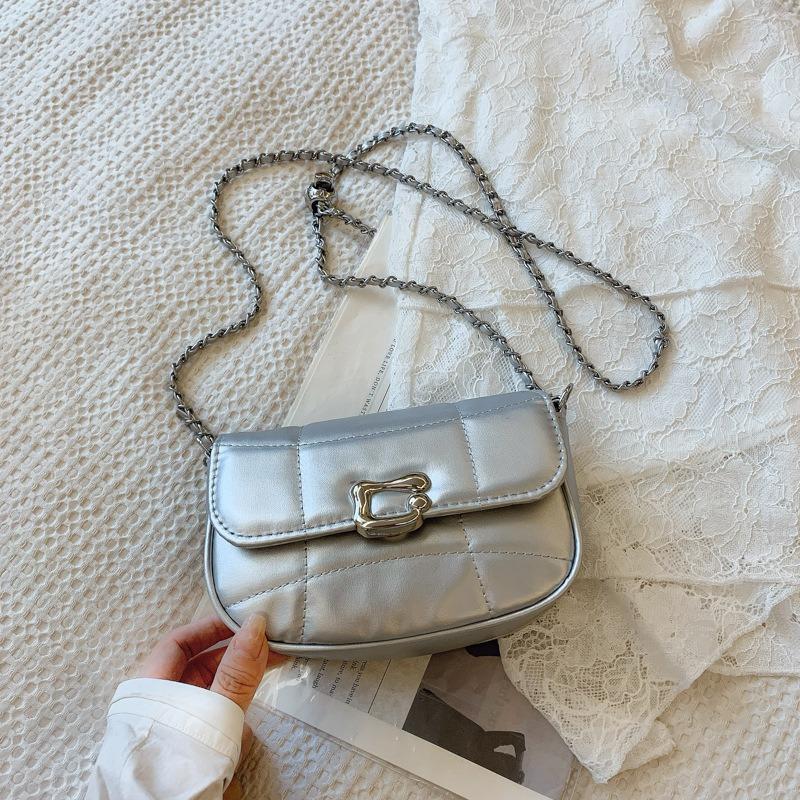

Silver bag women s new trendy niche design chain underarm shoulder bag premium texture messenger bag women срібний