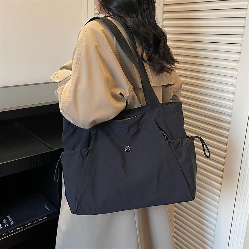 Water-Resistant Nylon Tote Bag for Women – Lightweight and Durable Everyday Shoulder Bag with Multiple Pockets