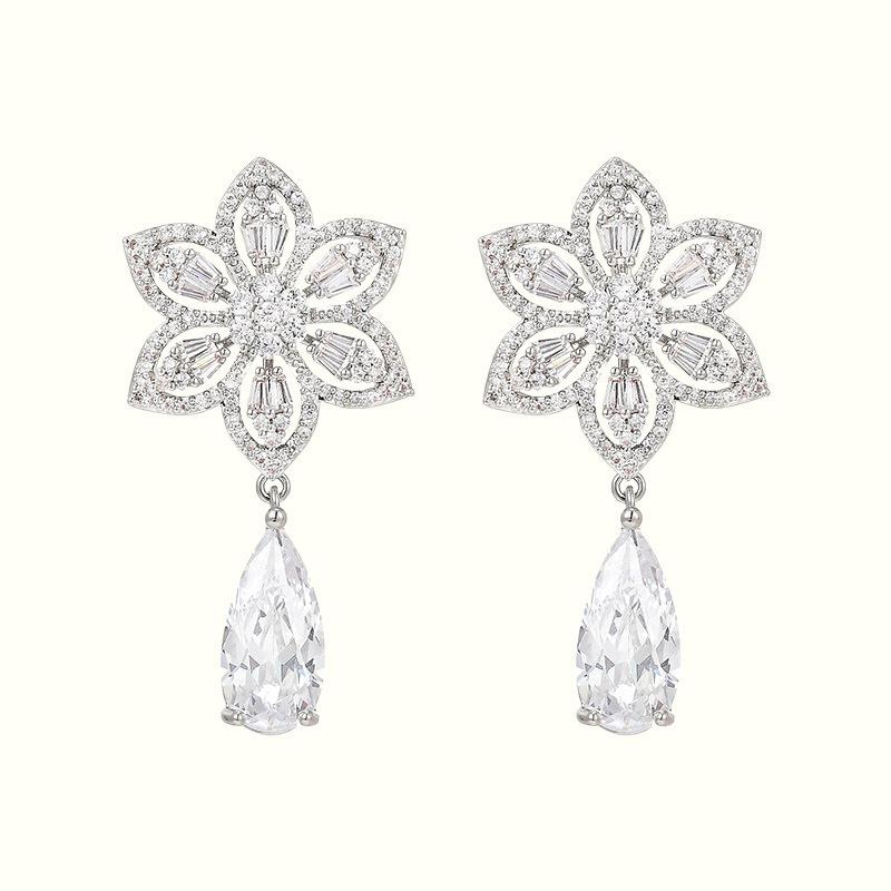 Simple and high-end earrings, flower pear-shaped water drop diamond earrings, Tremella decoration, dinner party temperament accessories