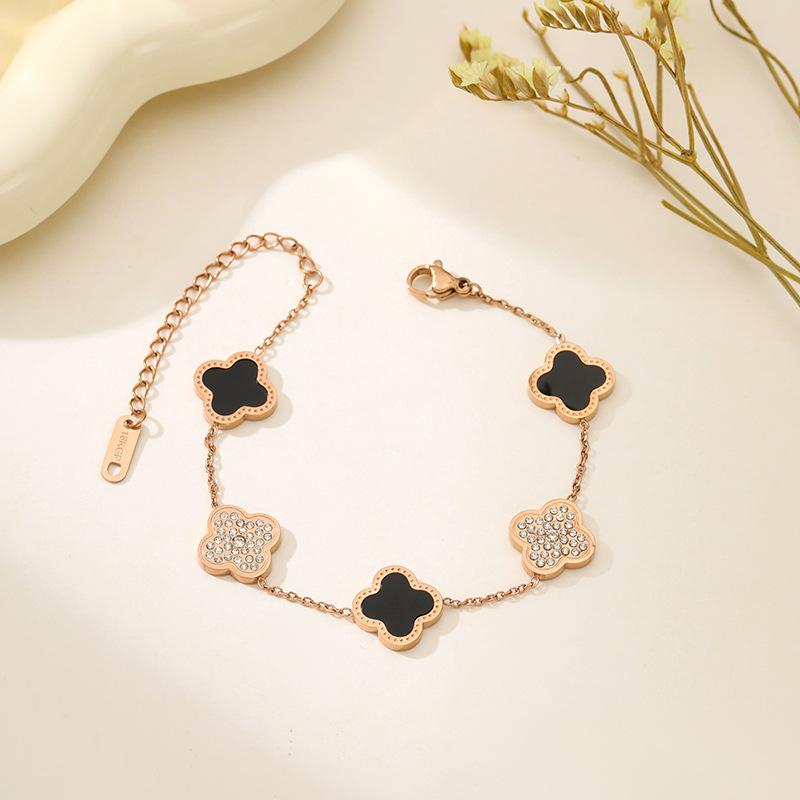 Fashion 18K Four-leaf Clover Bracelet Titanium Steel Light Luxury Senior Sense of Simplicity Fashion Versatile Bracelet