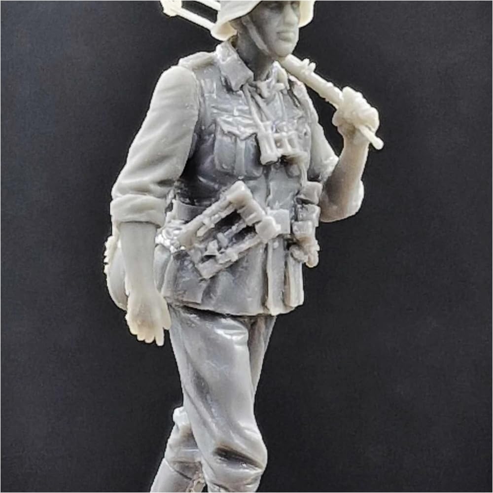 Dennis Miniatures Design German Infantry Otto Resin Kit DHM35F02 1/35