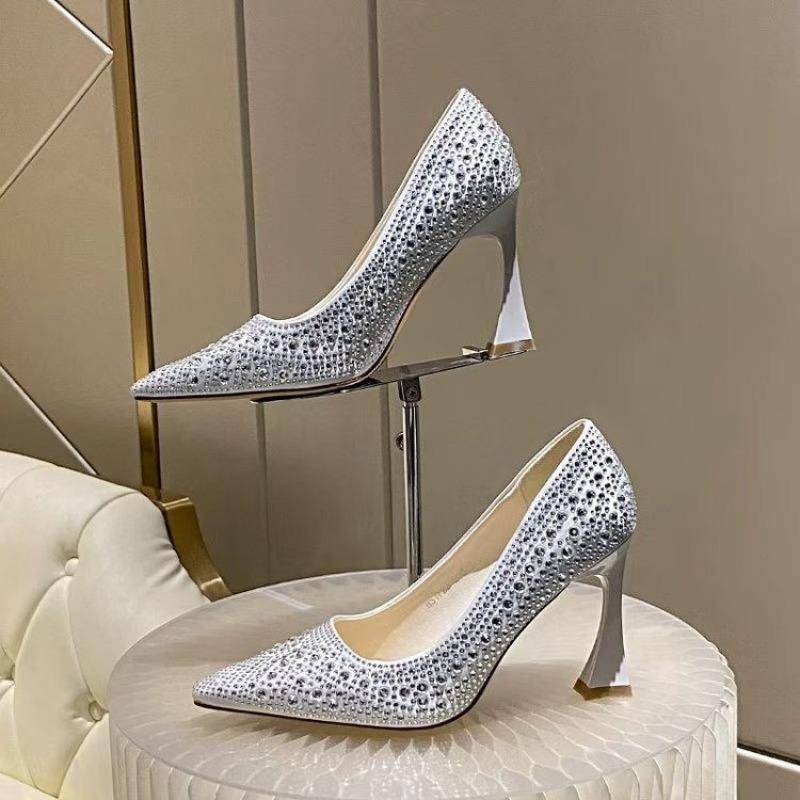Fashion Full Diamond Pointed Shallow Mouth Banquet High Heels Women's 2025 Spring New Elegant Style Rough Documentary