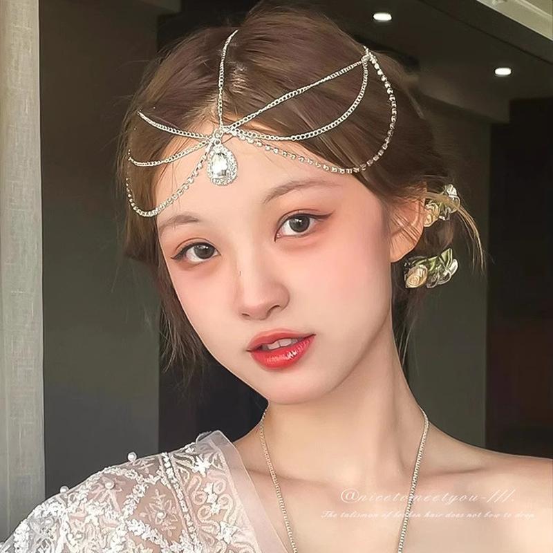 

Vintage Bridal Ethnic Style Headpiece for Women Party Wedding Looks Bohemian Princess Head Chain with Crystal Forehead Pendant