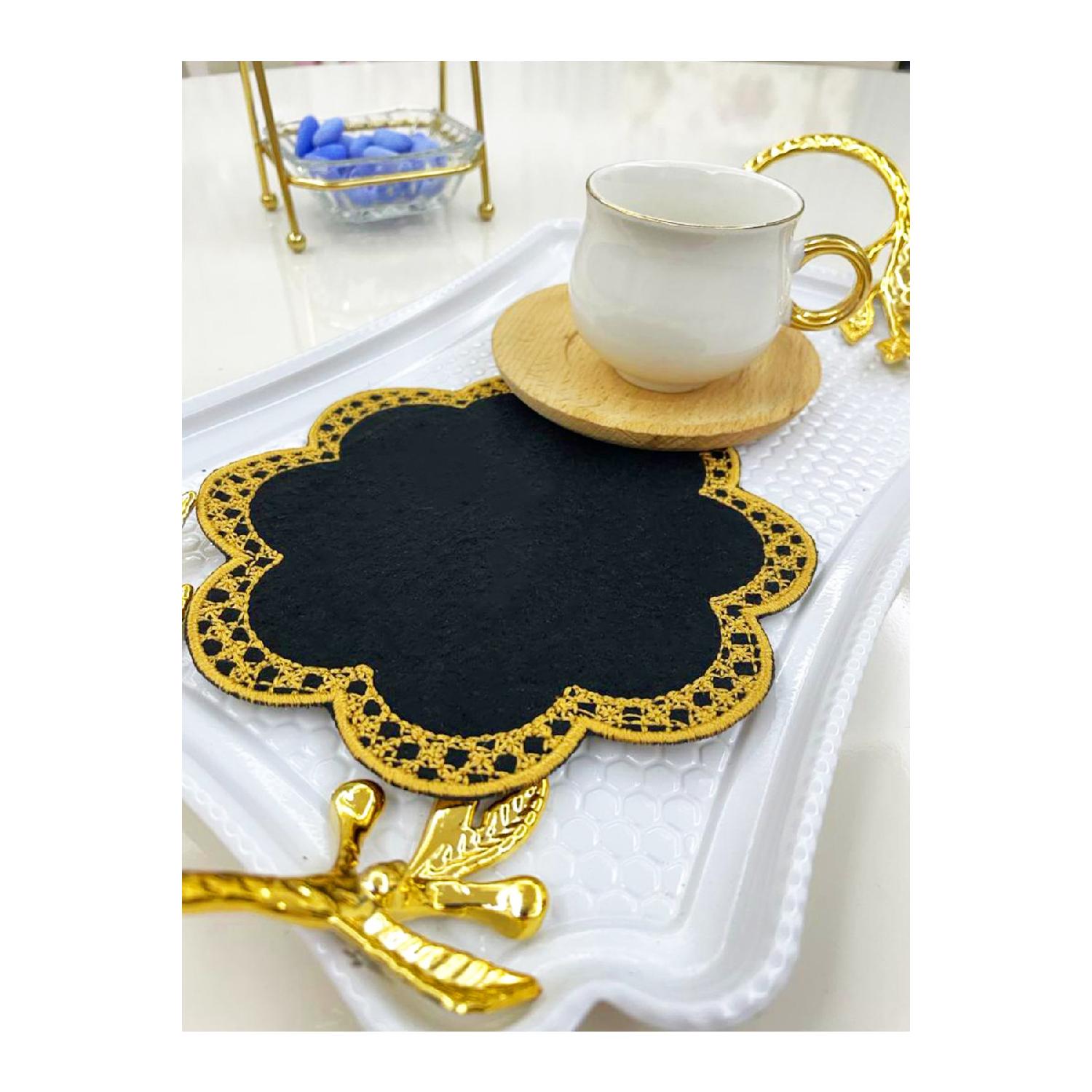 

Салфетка для сервировки кофе из фетра с вышивкой крестом, 6 предметов