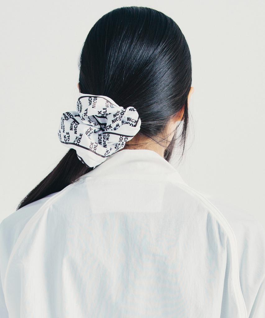 Nick&Nicole Nicole Logo Satin Hair Scrunchie_2 Color