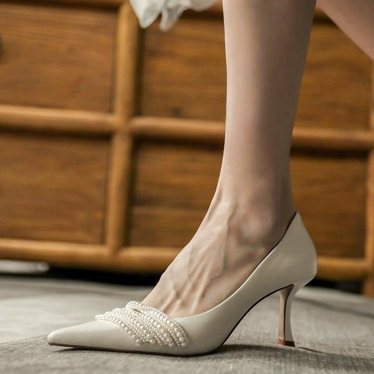 White bridal shoes French niche fine heel single shoes main yarn show two wear wedding shoes women's high heels are not tired