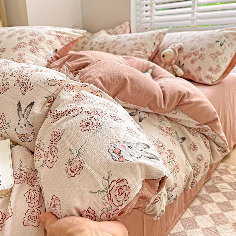 Idyllic Bedding Four-piece Set Skin-friendly Breathable Bed Sheet Quilt Cover Pillowcase