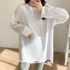 Weißes langärmeliges T-Shirt für Damen im Frühling und Herbst neues Design Nische zerrissen mittellang locker schlankmachend vielseitiges Unterhemd
