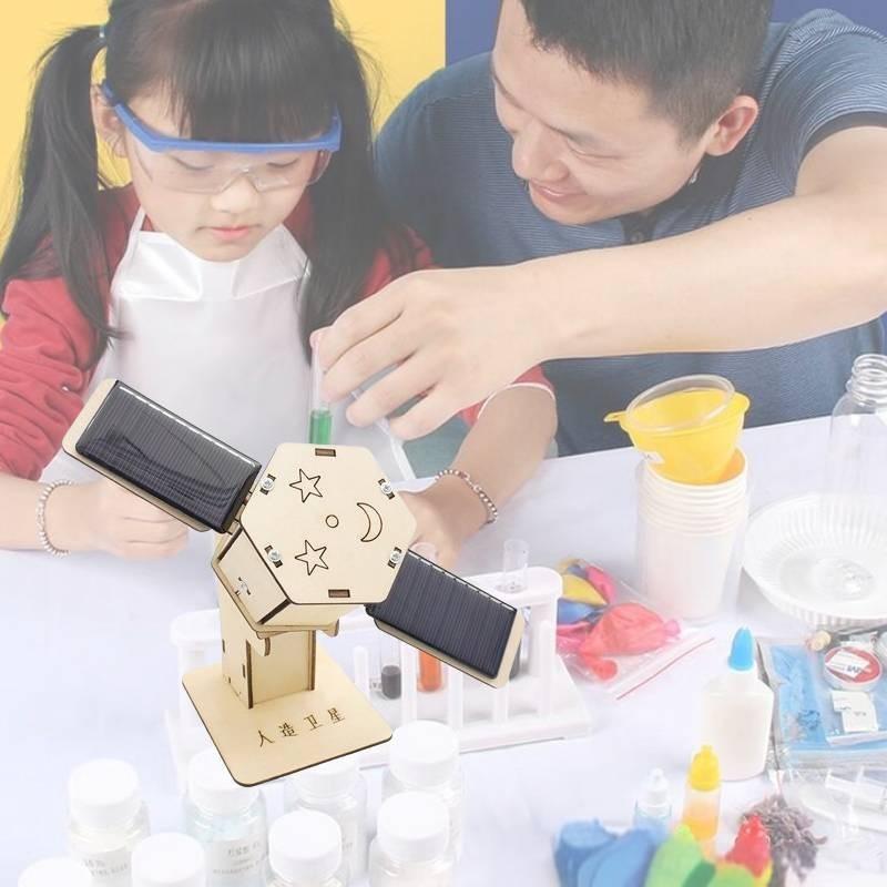 Modelo de Satélite de Energia Solar Brinquedo Educacional de Madeira DIY Para Crianças Experiência Científica