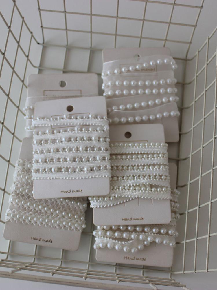 Ruban en dentelle nacre blanc cassé orné de perles pour accessoires décoratifs