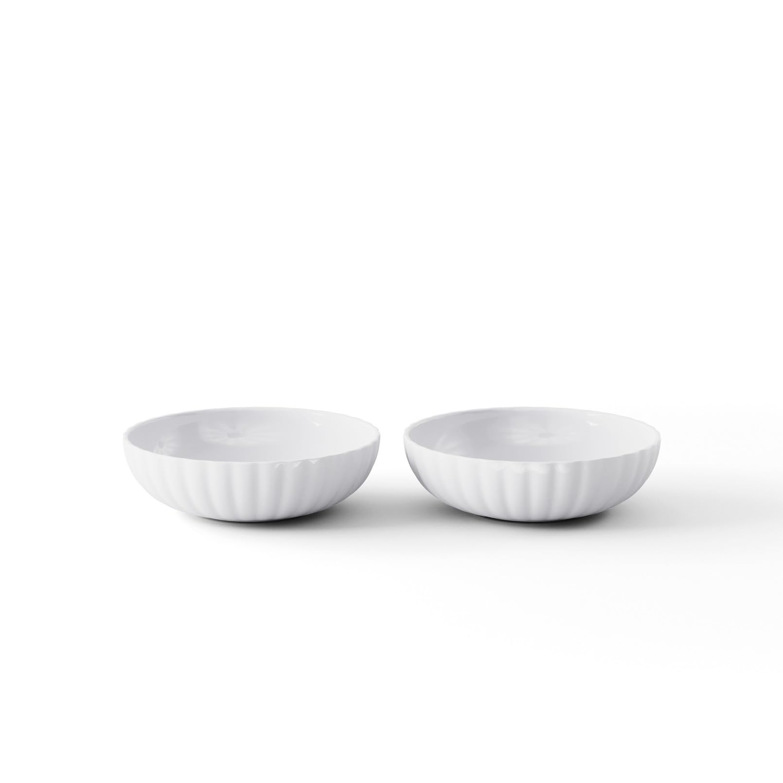 

Georg Jensen BERNADOTTE Serving Bowls, Set of 2, White, Diameter 14cm x Height 4cm, Product Number 10020525