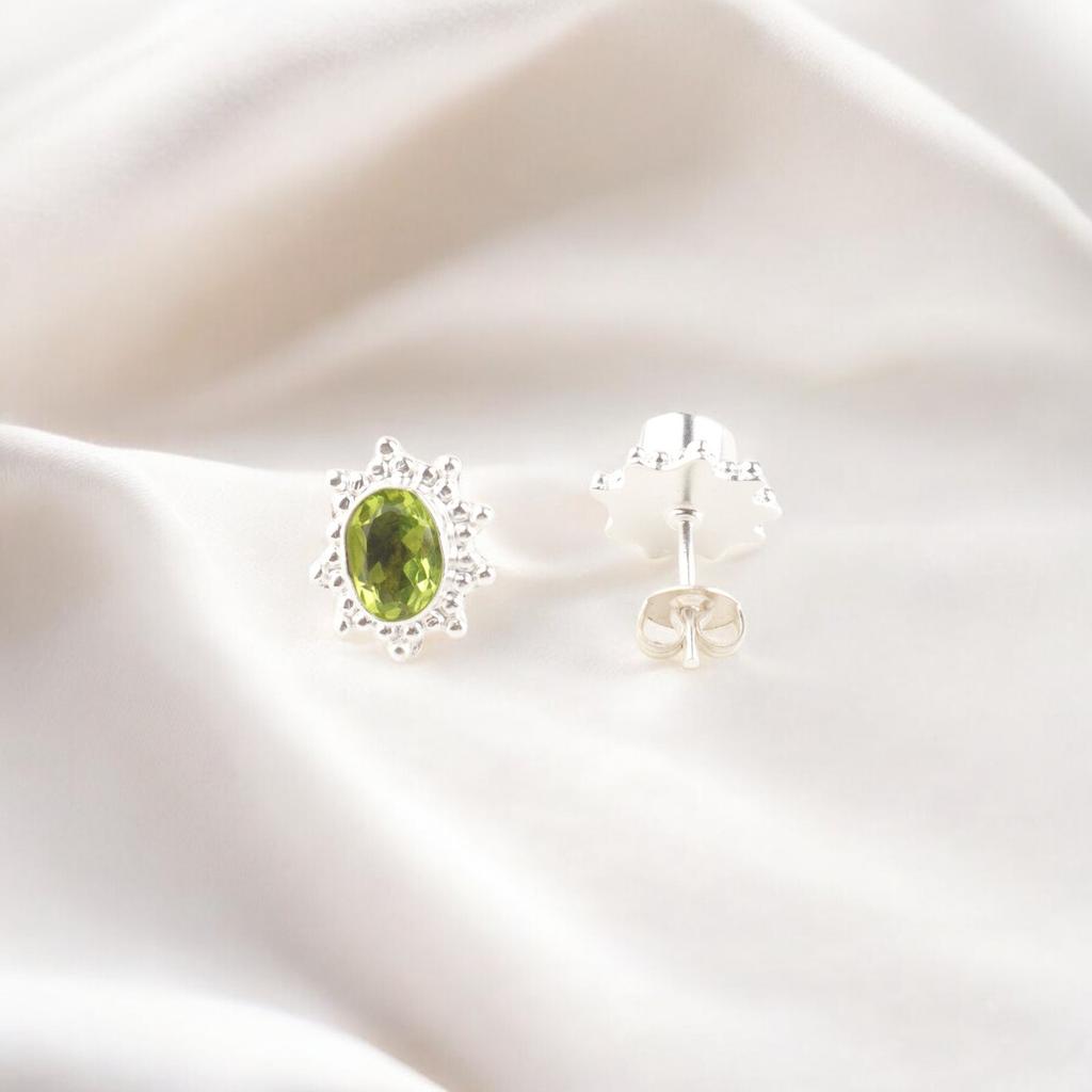 Peridot Gemstone 925 Sterling Silver Handcrafted Jewelry Push Back Studs 0.54" EE-151-12