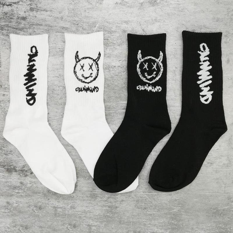 Trendy Korean-Style Men's Mid-Calf Sports Socks for Hip-Hop, Skateboarding, and Basketball