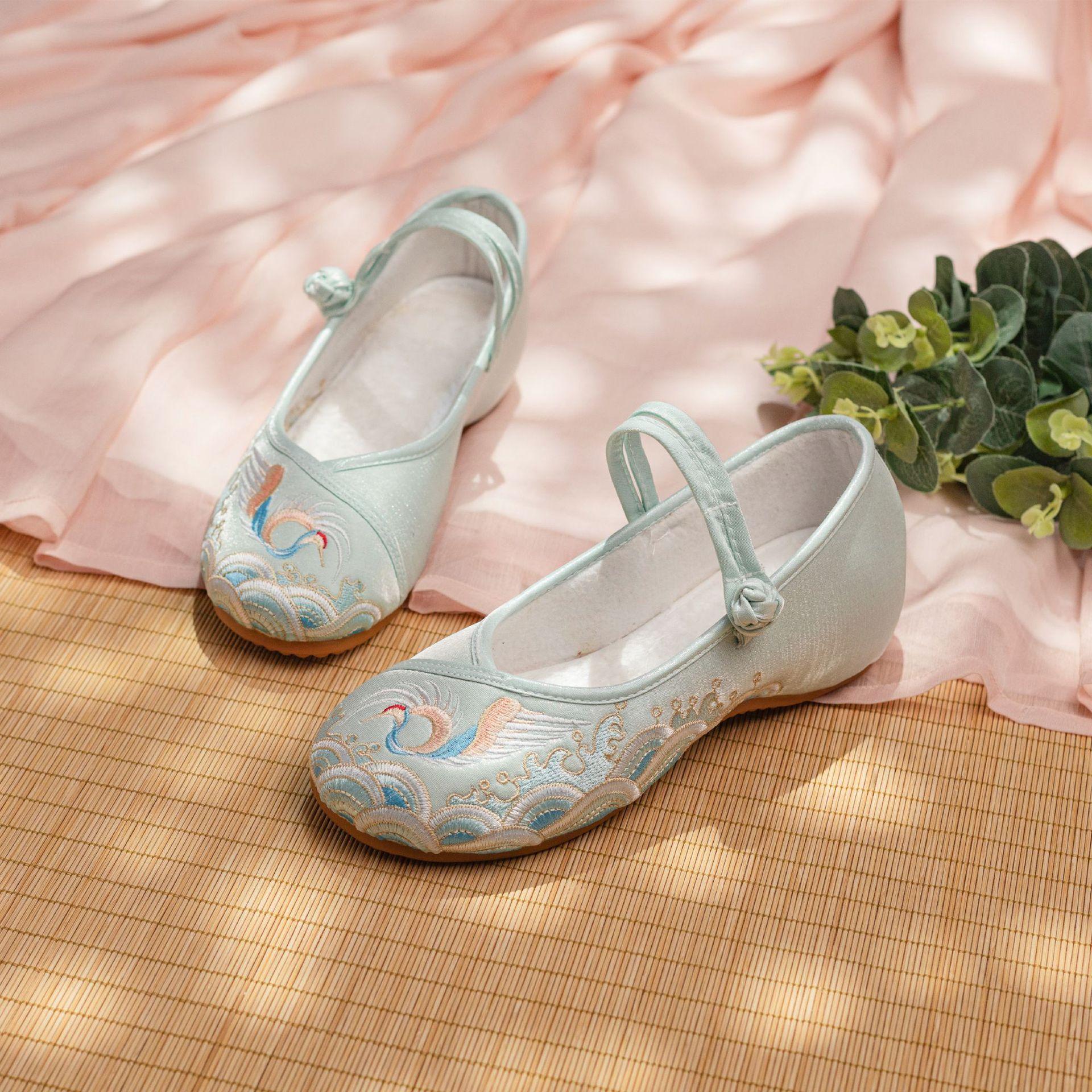 

[Blue smoke] Winter Hanfu shoes velvet ancient style warm cotton shoes retro ethnic style student ancient embroidered shoes 41 светло-синий