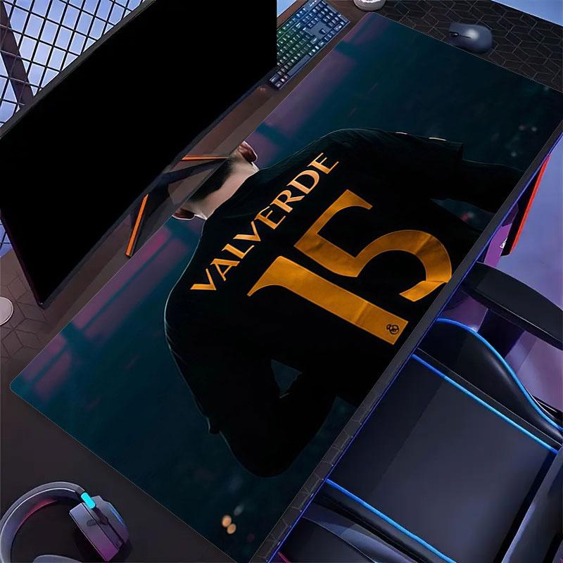Fede Valverde Mouse Pad, Large Gaming Desk Mat, Non-slip XXL Mousepad for Laptop & Tablet, Mini PC Playmat with Stitched Edges