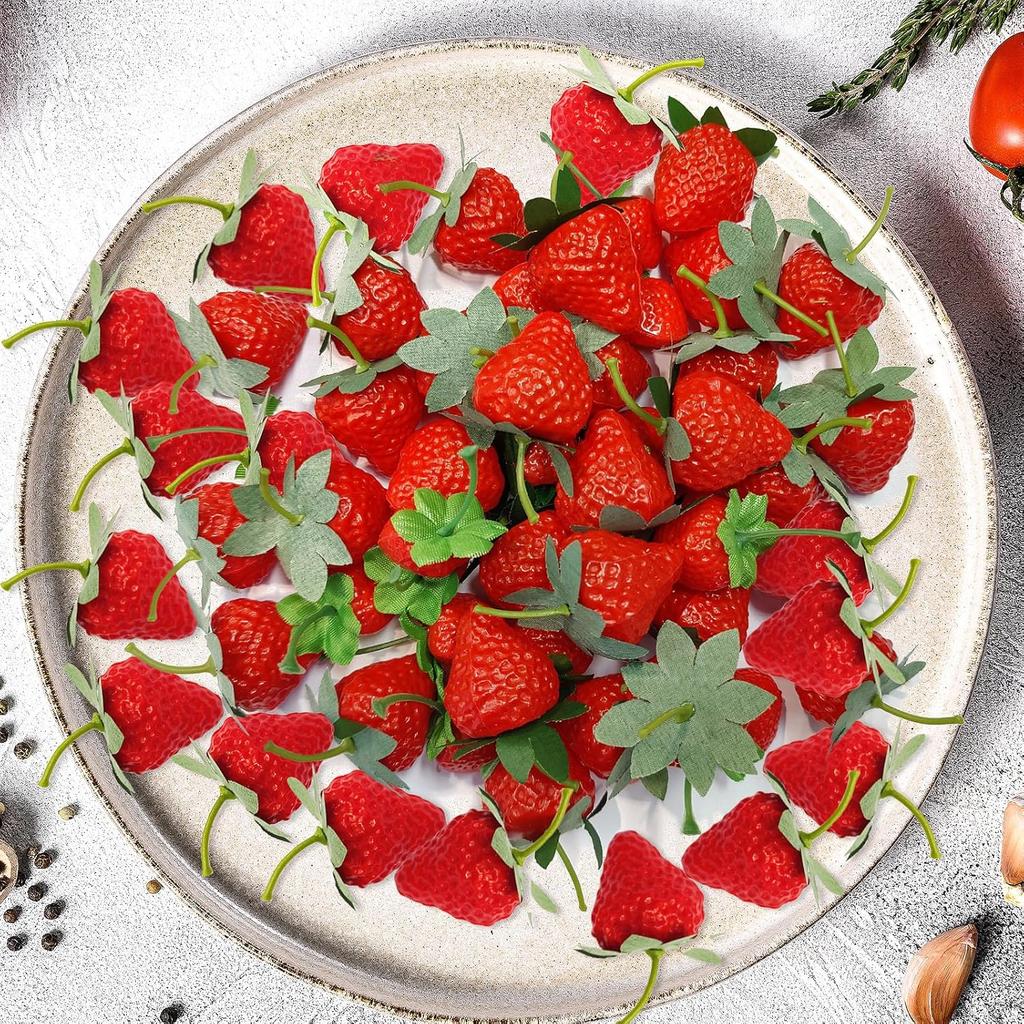 100 Pieces Fake Strawberries Fake Fruit Artificial Strawberry Kitchen Décor Plastic Strawberry Party Decorations Realistic Fake Food Lifelike for