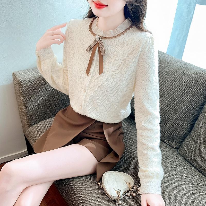Winter Fashion New 2024 Long Sleeve Bow Stand Collar Apricot Velvet Lace Blouse Shirt Women Tops Blouses Shirts J808