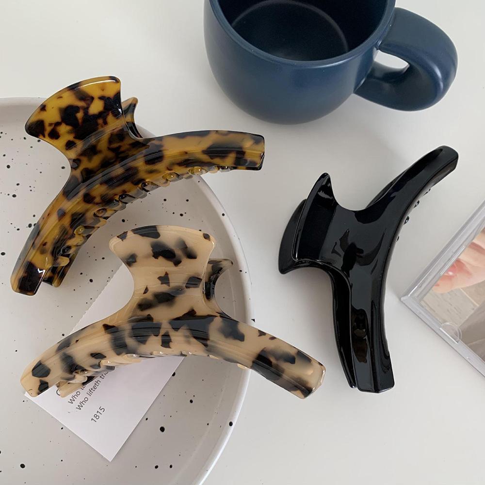 Tortoiseshell Acetate Hair Claws Clips Women Large Crab Hair Barrettes Clamps Leopard Ponytail Holder Hair Accessories Fashion