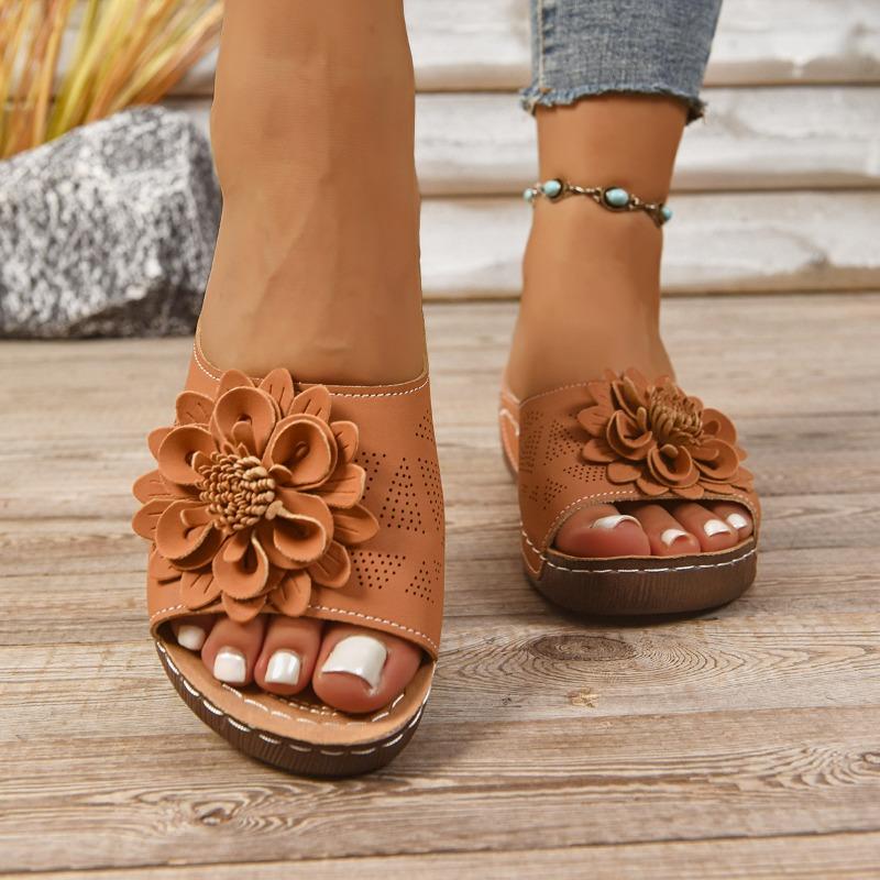 Large Platform Cutout Slipper Women's Floral Wedge Beach Sandal