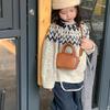Kids Handheld Contemporary Bowling Bag With Elegant Letter Designs And Breathable Material