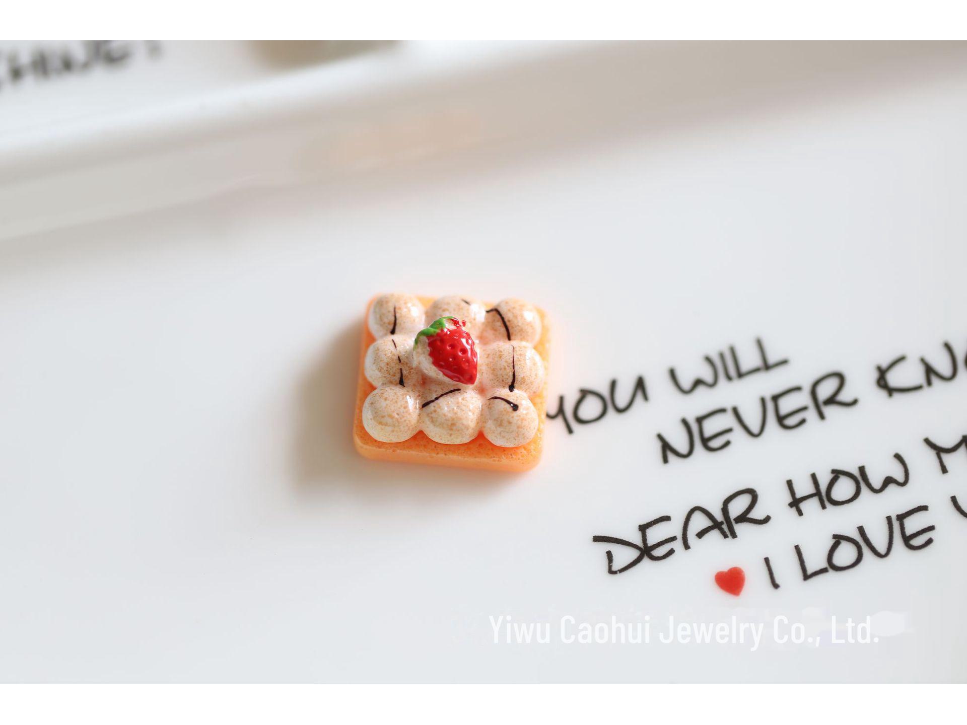 

Аксессуары для ювелирных изделий из смолы своими руками: Имитация торта, кремовый клей, корпуса телефонов, косметические материалы, жареная лапша, игрушечная еда в виде гамбургера 2.0-2.5 cm