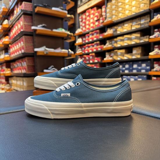 Vans LX Authentic Unisex Shoes Stargazer VN000D9N12S 4