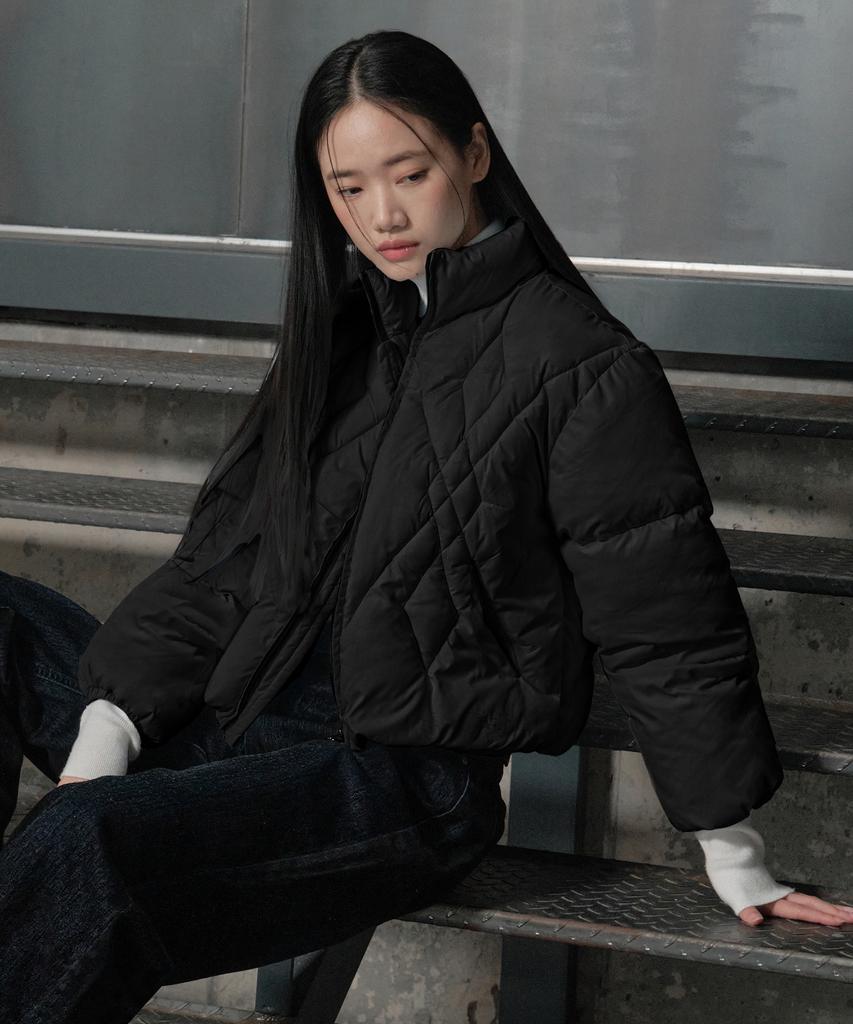 SECONDMONO W. Argyle Check Quilted Crop Padded Jumper [Black]_Sewjp001Black