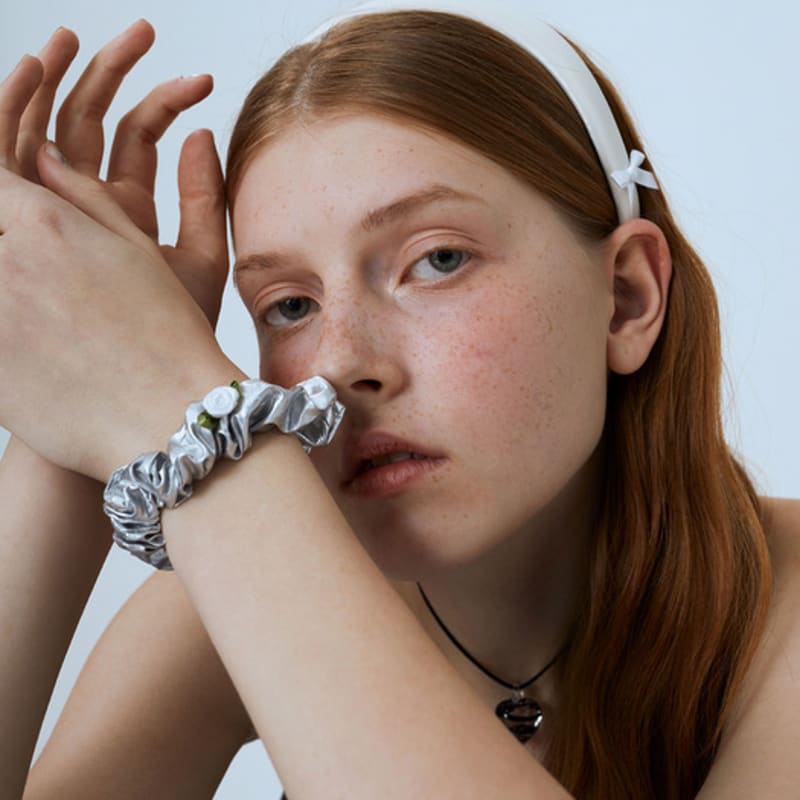 Mellotory Rose Metal Scrunchie (silver)